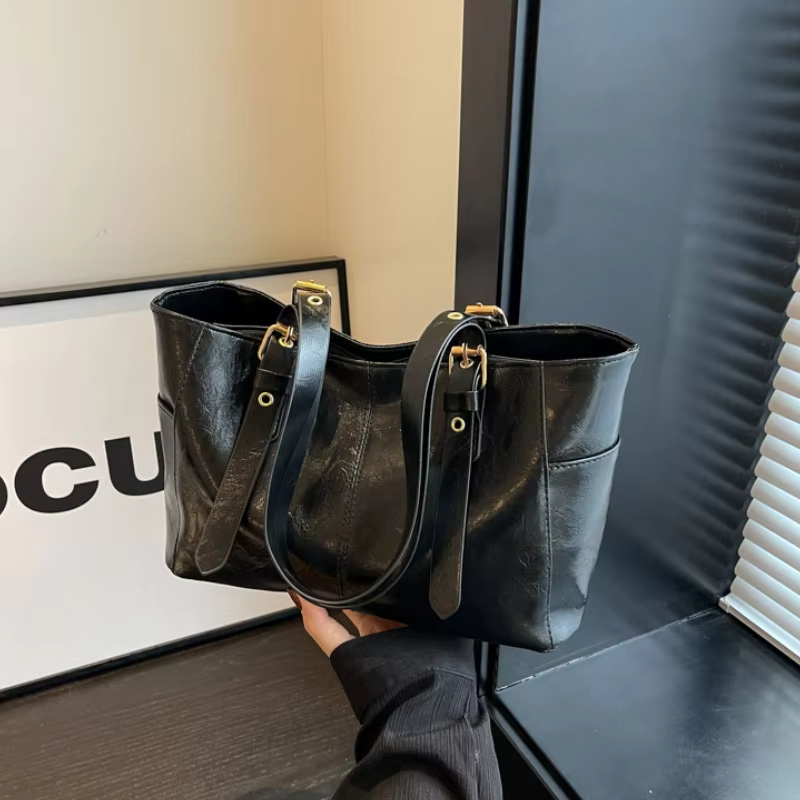 Luxury Bags Korea - Large Capacity Solid Color Handbags for