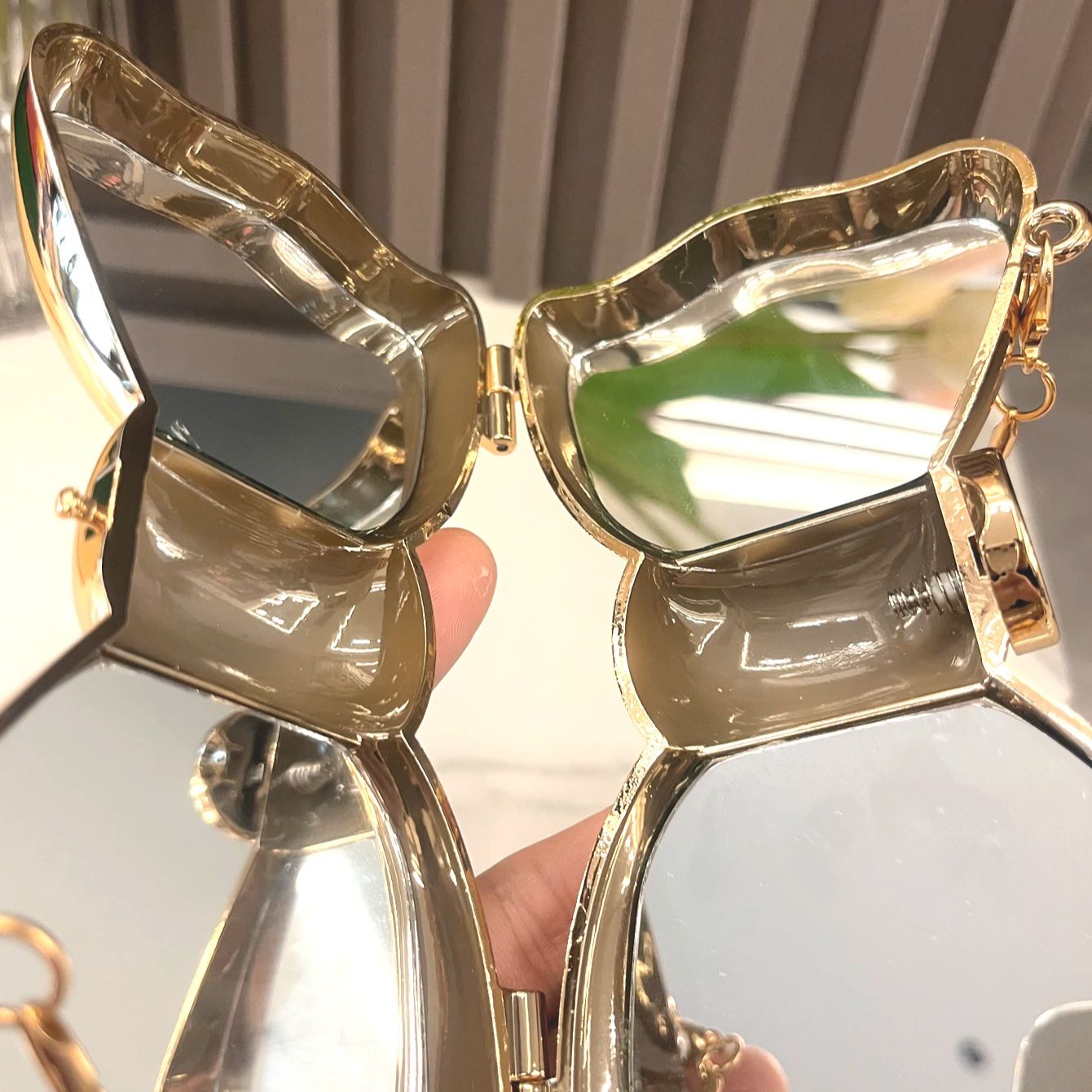 Golden Evening bag  Purses and - Luxury Bags Designer 评论和价格