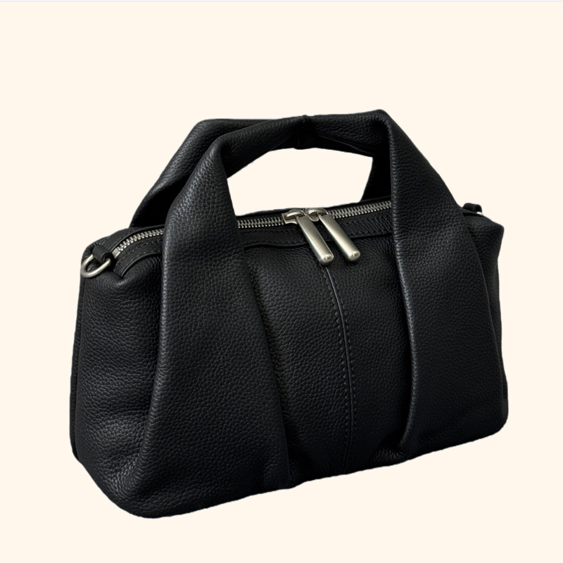 Custom Initials Leather Pillow - Luxury Bags Japan 评论和价格
