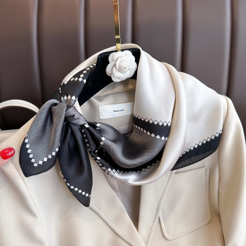 New Luxury Horse Pattern Silk  - Luxury Bags In China 评论和价格
